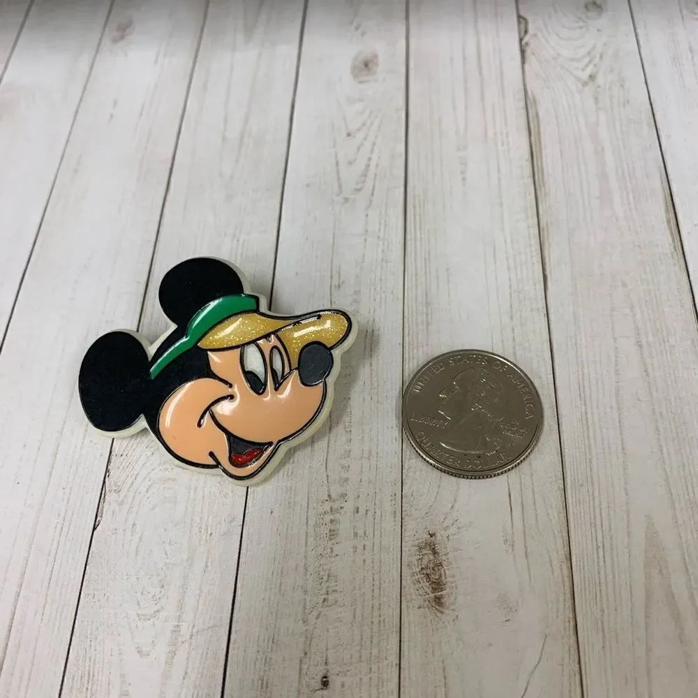 Vintage Mickey Mouse Pin‎ - Picture 1 of 2